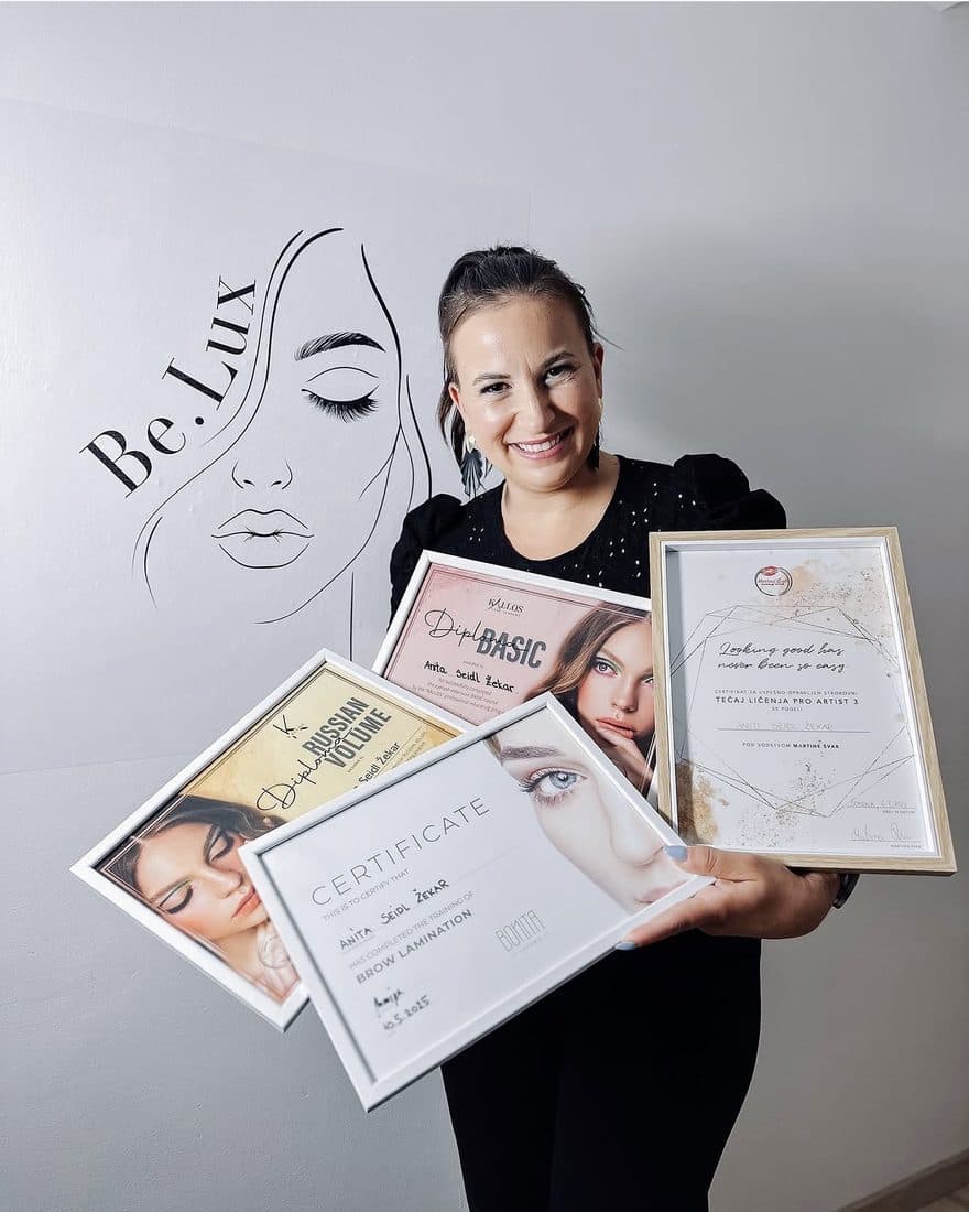 Anita, ustanoviteljica studia Be.Lux, s certifikati za podaljševanje trepalnic, laminacijo obrvi in profesionalno ličenje